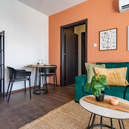 شقة Harbor 304 Stylish 1-bedroom In لارنكا